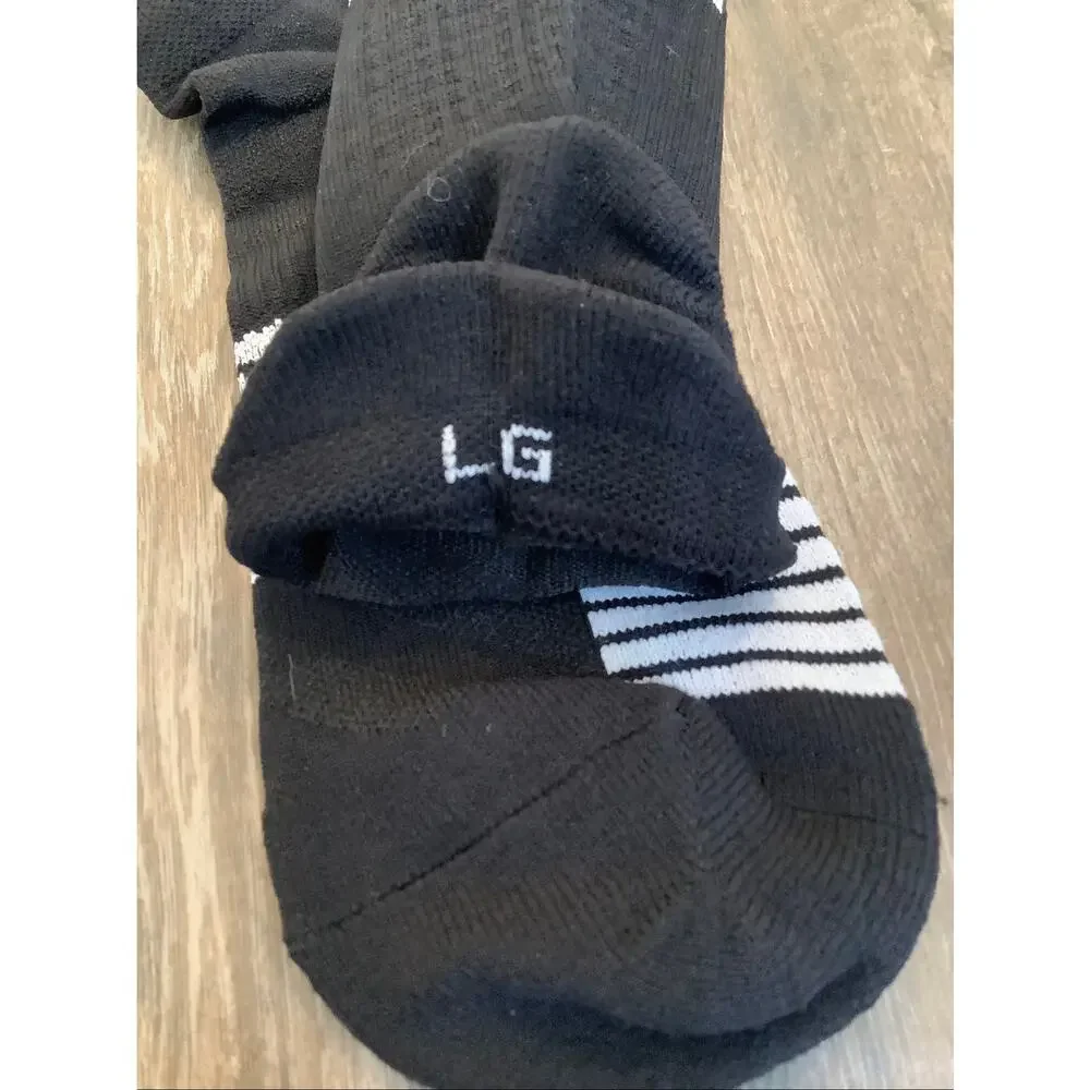 Brooks Unisex Large 1 Pair Black Ghost Lite No Show Tab Socks Athleisure A33-2